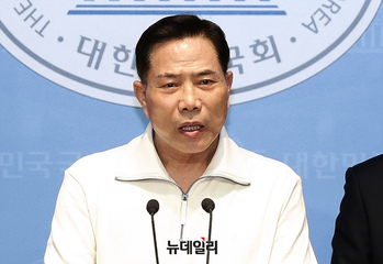 [포토] 尹대통령 탄핵각하 촉구하는 손현보 목사