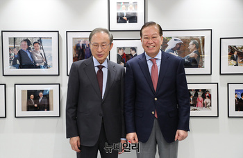 [포토] 이명박 전 대통령 예방한 권영세 비대위원장