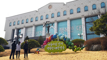 대한민국 멍들게 하는 '성역 선관위'와 '무소불위 헌재' 