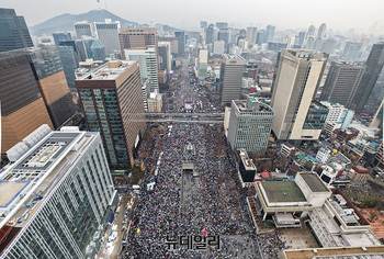 [포토] '탄핵 반대' 울려퍼지는 광화문 