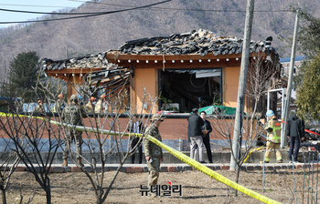 [포토] 포천 민가에 포탄 낙하 "7명 부상"