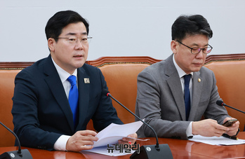 [포토] 박찬대 "추가경정예산 30조 원은 돼야 효과"