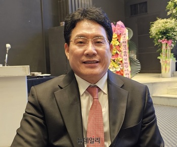 [인터뷰] 이태희 충북경총회장 “지역 경제 발전·고용 안정에 힘쓸 것” 