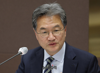 [포토] 세종열린포럼 참석한 조셉윤 미국대사대리