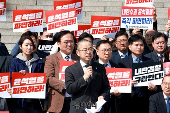 [포토] 삭발 마친 박홍배 더불어민주당 의원