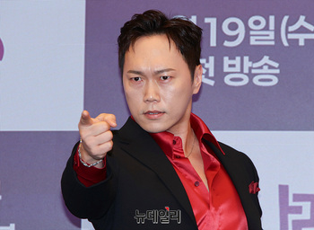 [영상] 빌런의나라 송진우 '자신감 뿜뿜'