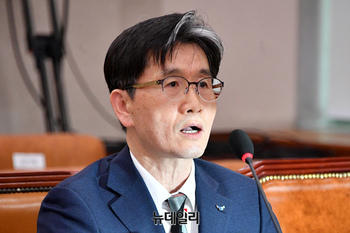 [포토] 답변하는 오동운 고위공직자범죄수사처장