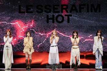 [포토] 컴백한 르세라핌(LE SSERAFIM)