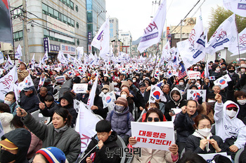 광화문서 '보수 성지' 구미까지 '반탄 물결' … 