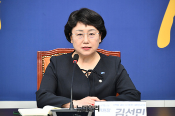 [포토] 발언하는 김선민 조국혁신당 대표 권한대행