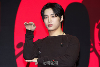 [영상] 포즈 취하는 드래곤포니 편성현 