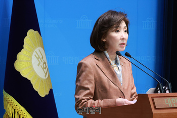 [포토] 나경원 "헌재 압박·회유 중단해야"