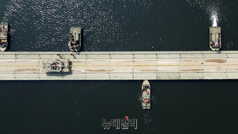 [포토] 한미 연합 제병협동 도하훈련