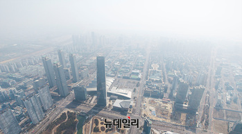 [포토] 꽃샘추위 가고 '미세먼지' 기승...대기질 '나쁨'