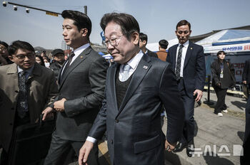 '초대형 화마' 덮쳤지만 민주당 시선은 尹 탄핵 … "헌재 선고·마은혁 임명"