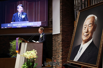 [포토] 이승만 기념행사서 축사하는 정운찬 전 국무총리 