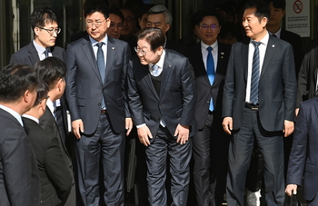 저명 변호사들 '이재명 맞춤형 항소심 추태' 일제 비판 … "대법, 파기자판해야" 봇물 