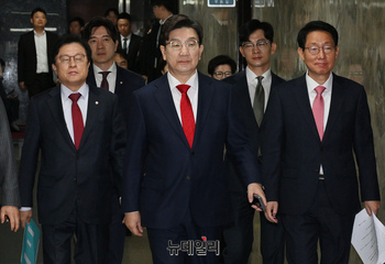 [포토] 회의 참석하는 국민의힘 원내 지도부