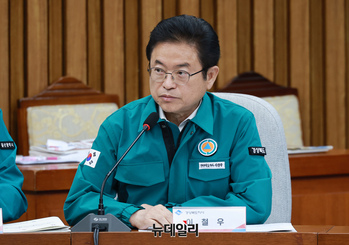 [포토] 산불 피해 당정협의회 참석한 이철우 경북도지사