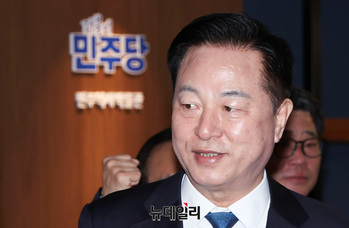 [포토] 민주당사 찾은 김두관 전 의원 