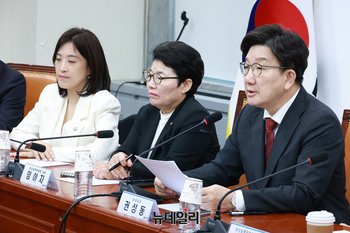 [포토] 권성동, '조기 대선은 민주당 심판 선거'