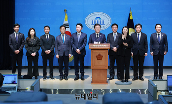 [포토] 캠프 인선 발표하는 이재명 전 대표