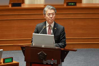 [포토] 답변하는 김홍균 외교부 1차관