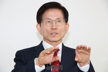 [포토] '대선출마' 선언...김문수 전 장관 인터뷰