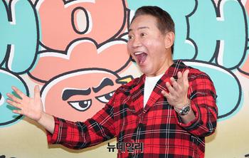 [영상] 대결팽봉팽봉 이봉원 '장난끼 가득한 사장님'