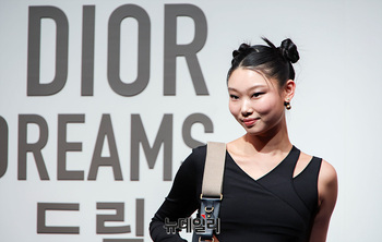 [포토] 배윤영 '깜찍한 뿌까머리'