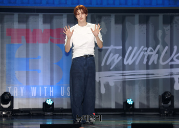 [포토] 컴백한 투어스 영재 