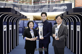 [포토] 필립스' i9000 시리즈' 신제품 출시 팝업 참석한 배우 이진욱