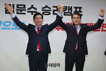 [포토] 윤상현 의원, 김문수 대선 경선 후보 지지 선언