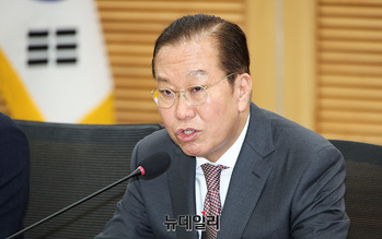 [포토] 축사하는 권영세 비대위원장 