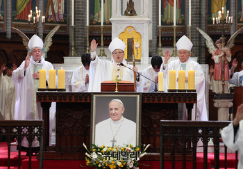 [포토] 명동성당서 거행된 프란치스코 교황 추모 미사