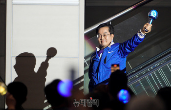 [포토] 순회경선 입장하는 김동연 후보 