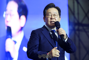 [포토] 수락연설하는 이재명 더불어민주당 대선 후보 