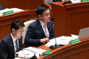 [포토] 예결위서 답변하는 최상목 경제부총리