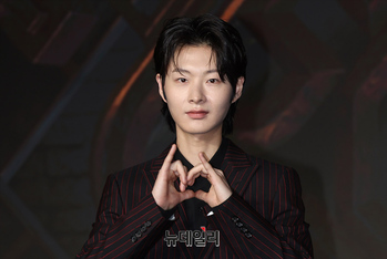 [포토] 카이스트 출신 모델 최현준 '데블스플랜 기대하세요'