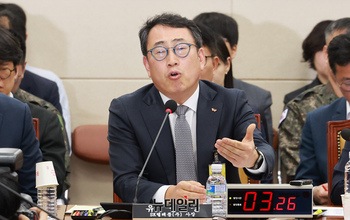 [포토] 유심 해킹 관련 답변하는 유영상 SK텔레콤 대표이사