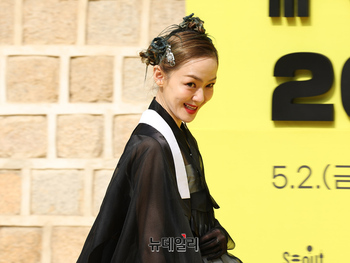 [포토] 서울패션로드 관람온 자우림 김윤아