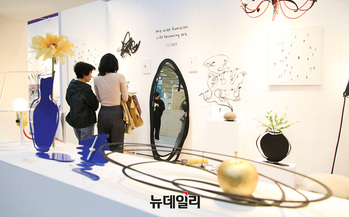 [포토] 프리미엄 리빙 전시회 '2025 더 메종' 개막