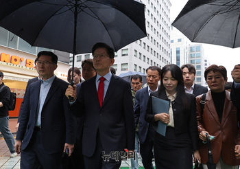 [포토] 국민의힘 당사로 이동하는 김문수 후보