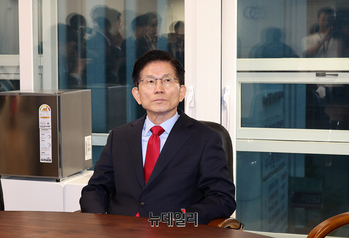 [포토] 국민의힘 당사 도착한 김문수 후보