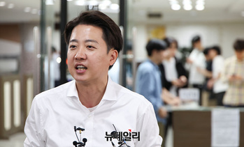 [포토] 답변하는 이준석 개혁신당 대선 후보 