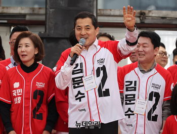 [포토] 지원유세 나선 박대출 의원