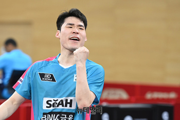 [포토] 단식 출전한 장우진 선수