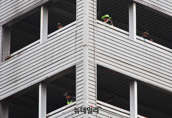 [포토] '대선 D-13' 강화된 경호 