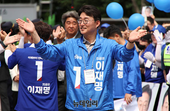 [포토] 이재명 집중유세 참석한 노종면 의원 