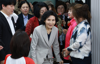 [포토] 여성본부 필승결의대회 참석한 설난영 여사
